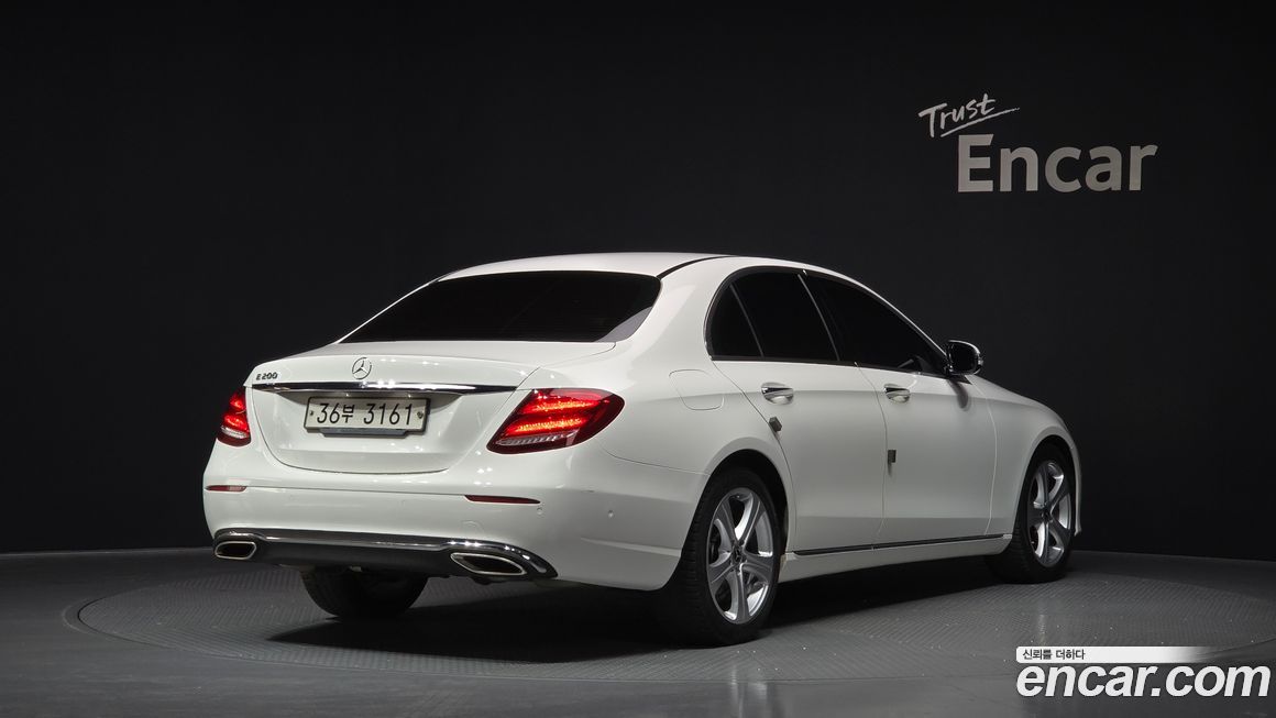 Mercedes-Benz E-Class 2018