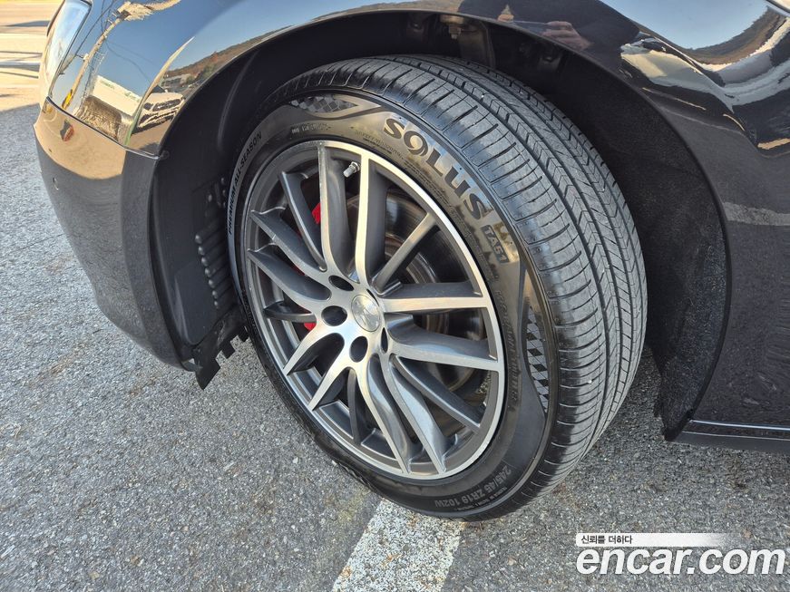Maserati Ghibli 2017