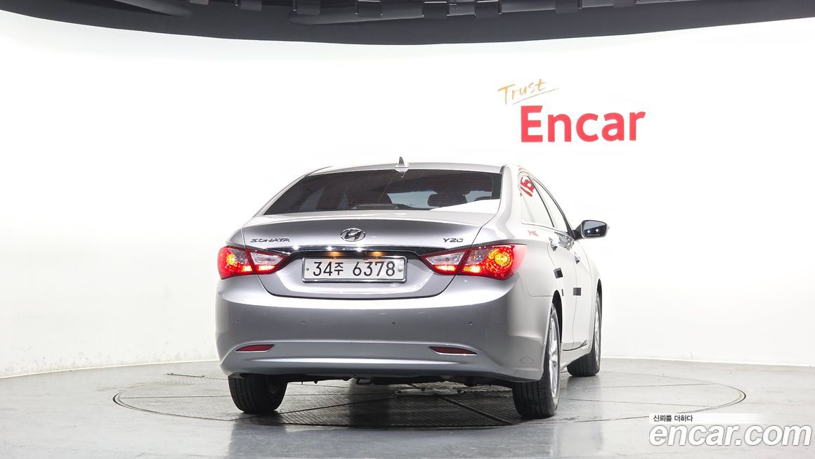Hyundai Sonata 2010