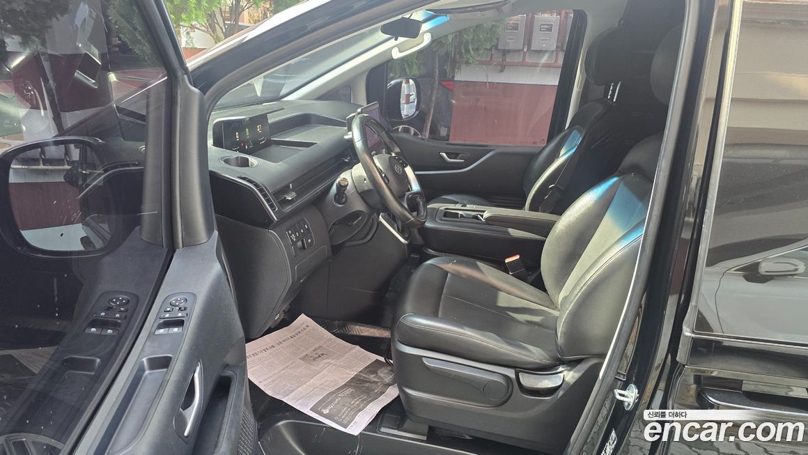 Hyundai Staria 2022