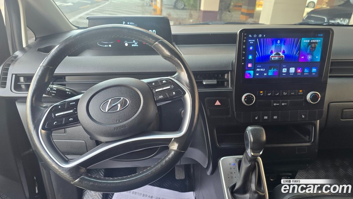 Hyundai Staria 2022