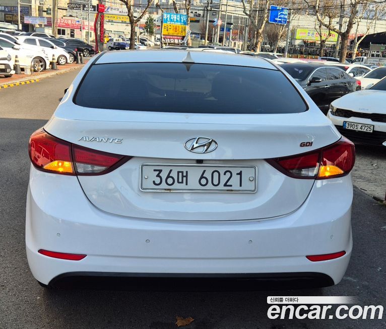 Hyundai AVANTE 2015