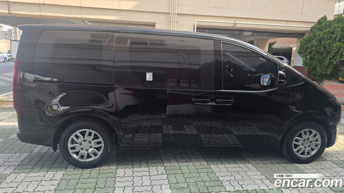 Hyundai Staria 2022