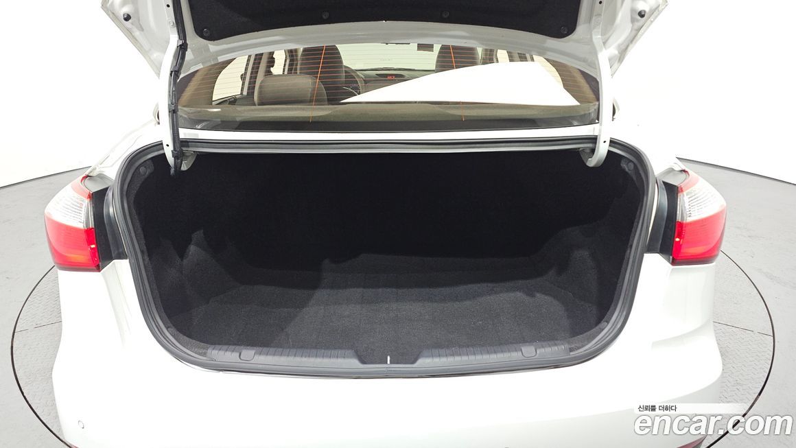 Kia K3 2013