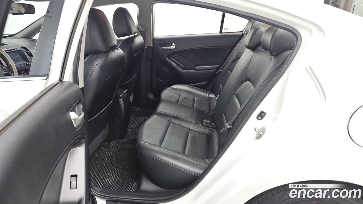 Kia K3 2013