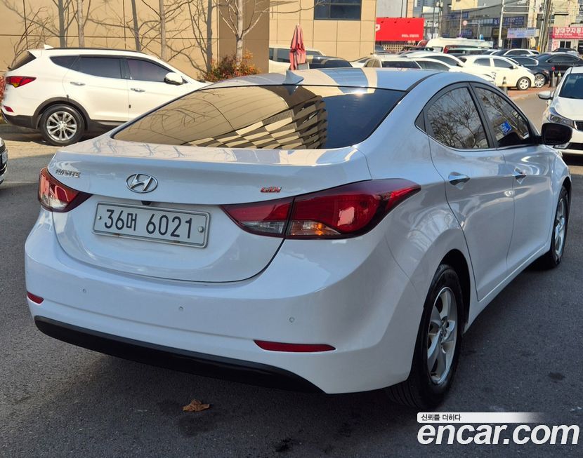 Hyundai AVANTE 2015
