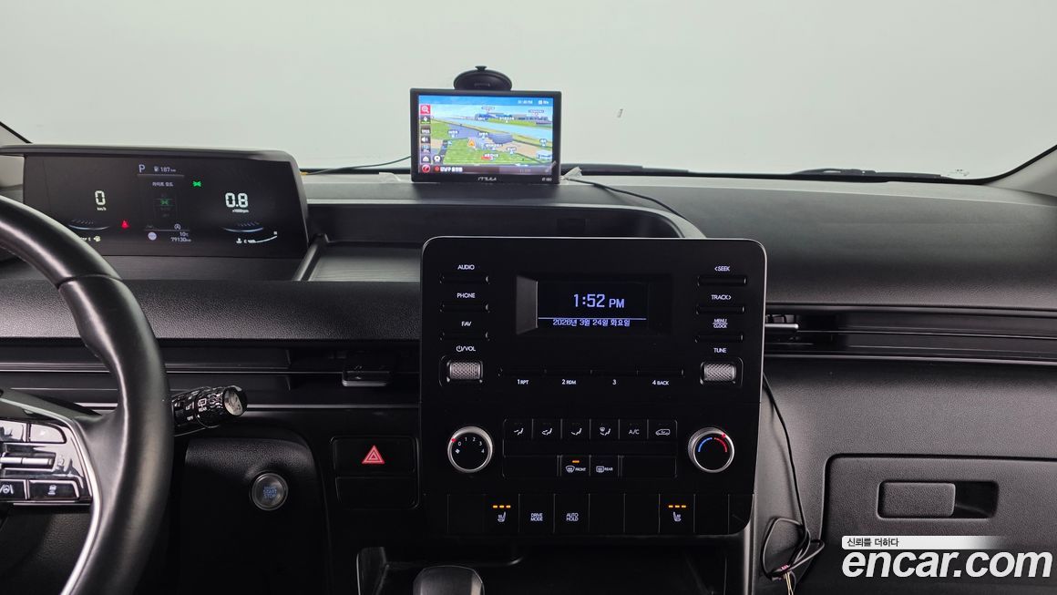 Hyundai Staria 2023