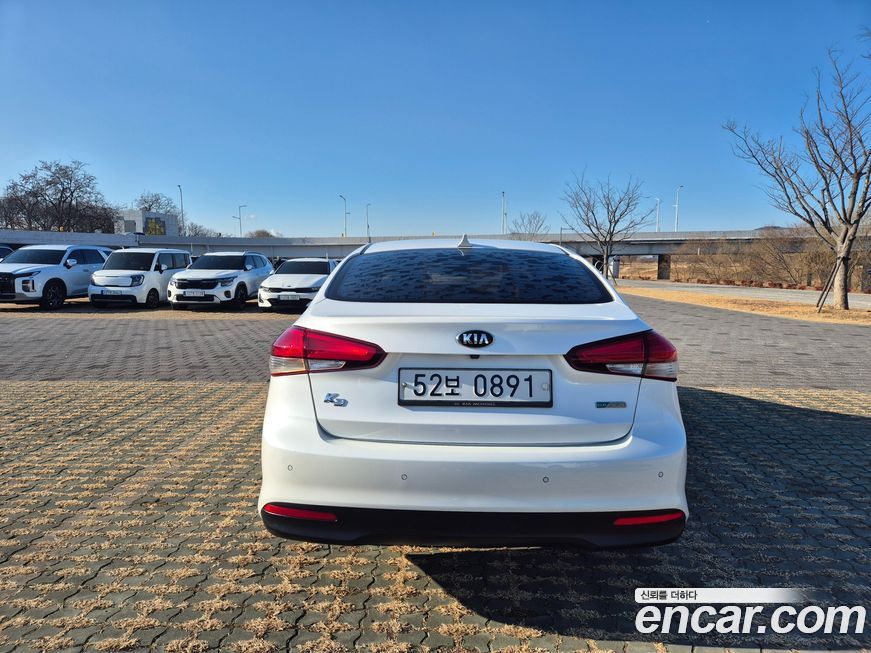 Kia K3 2016