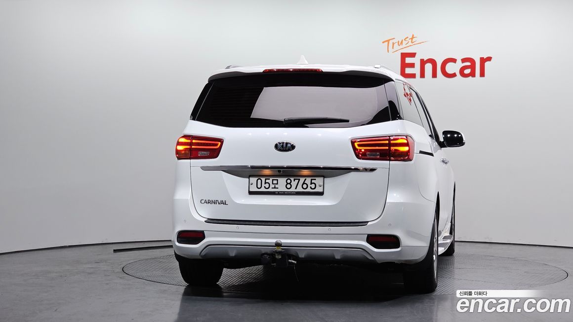 Kia Canival 2019