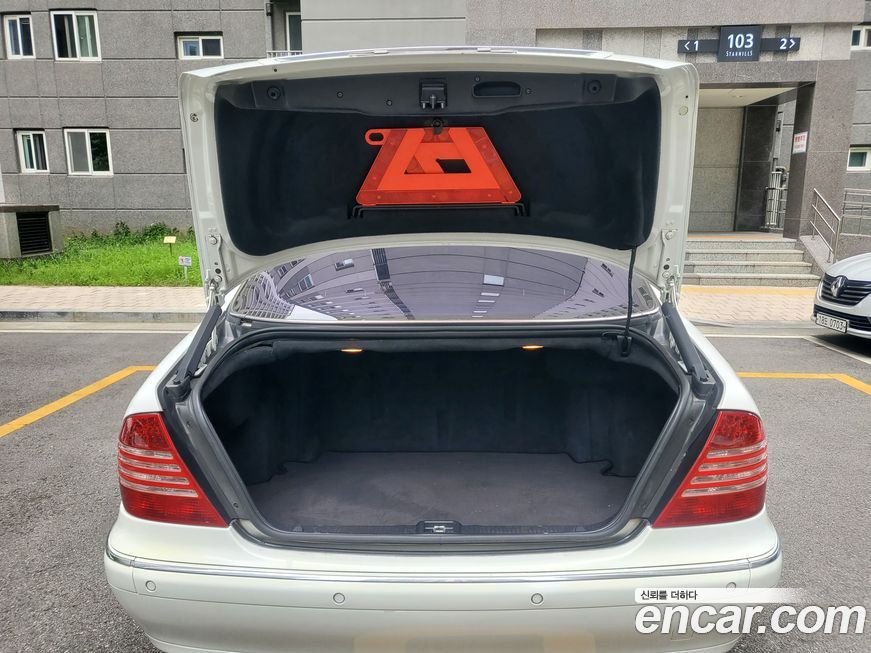 Mercedes-Benz S-Class 2000