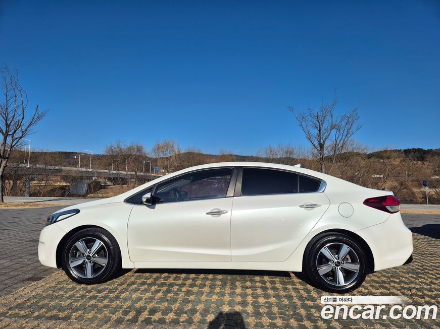 Kia K3 2016