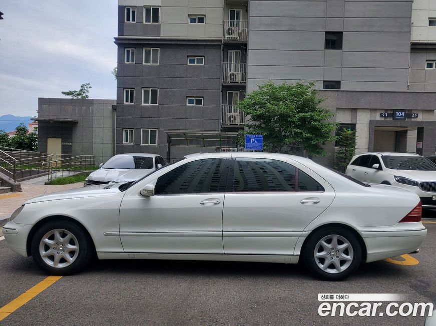Mercedes-Benz S-Class 2000