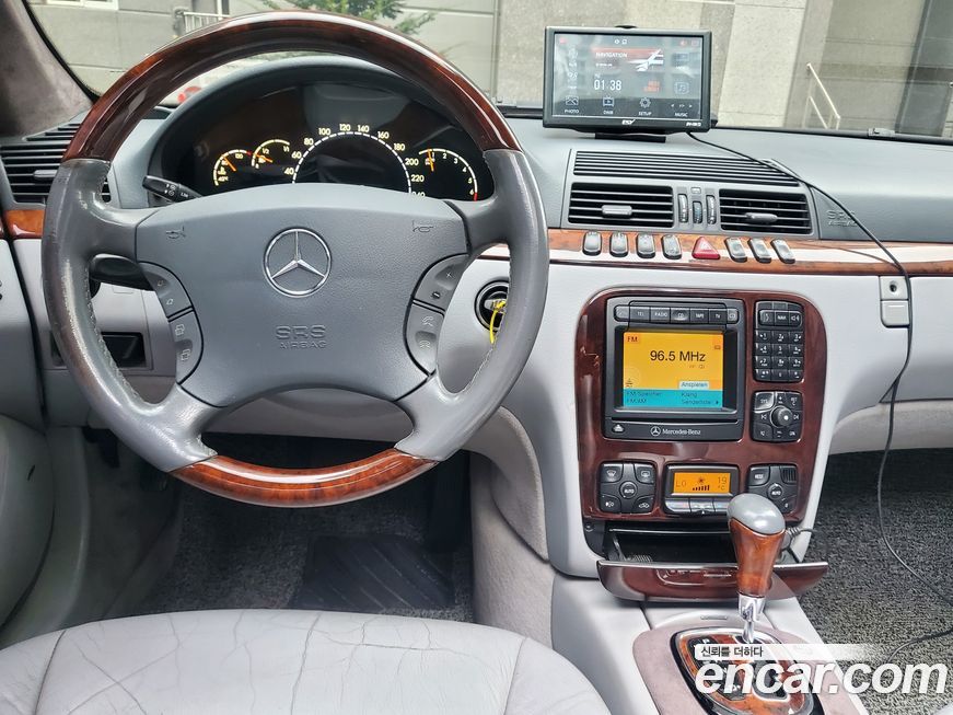 Mercedes-Benz S-Class 2000