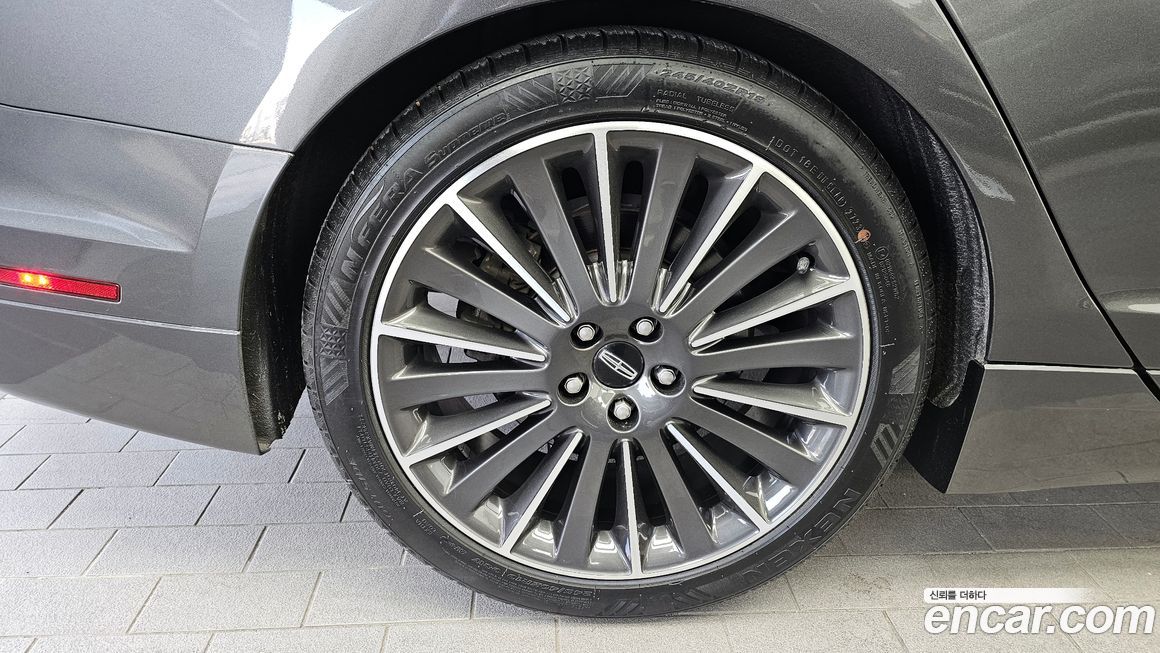 Lincoln MKZ 2016