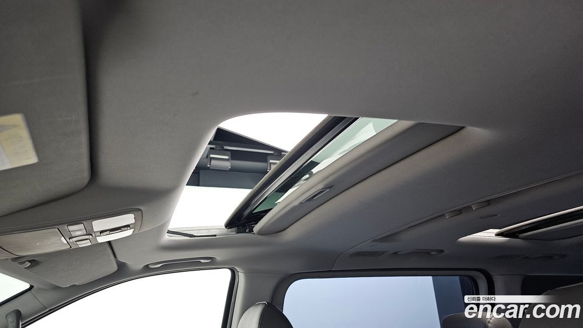 Hyundai Starex 2009