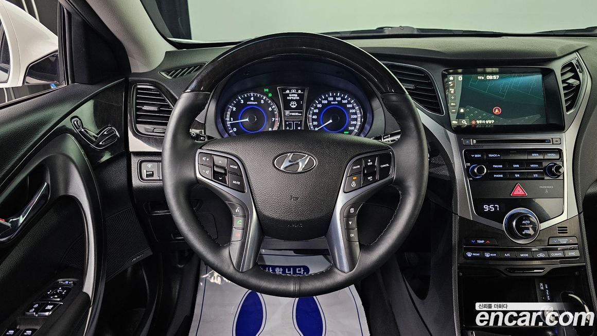 Hyundai Grandeur 2016