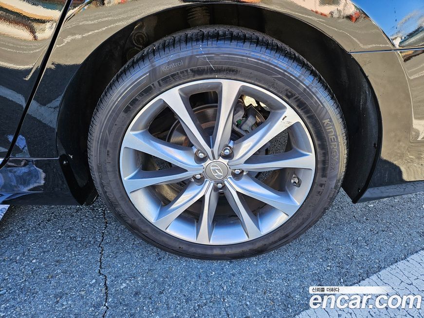 Hyundai Grandeur 2016