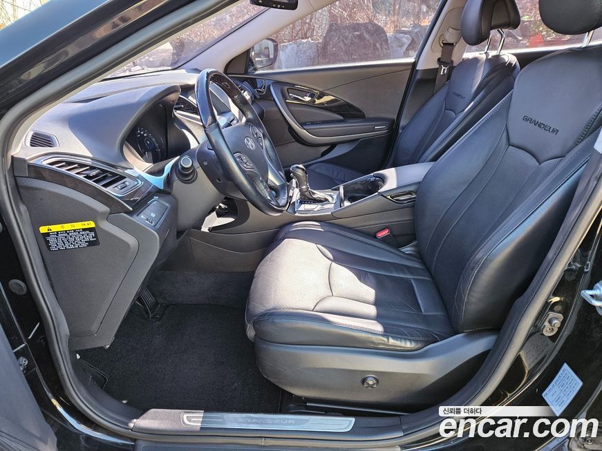 Hyundai Grandeur 2016