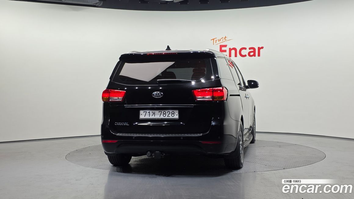 Kia Canival 2016