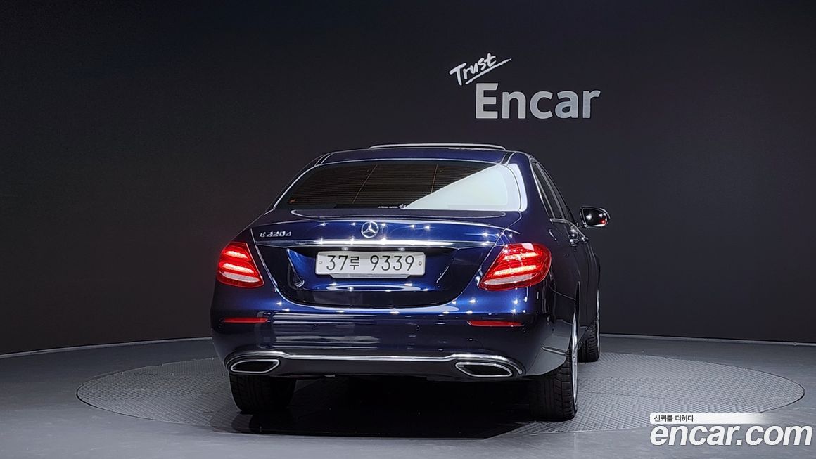 Mercedes-Benz E-Class 2017