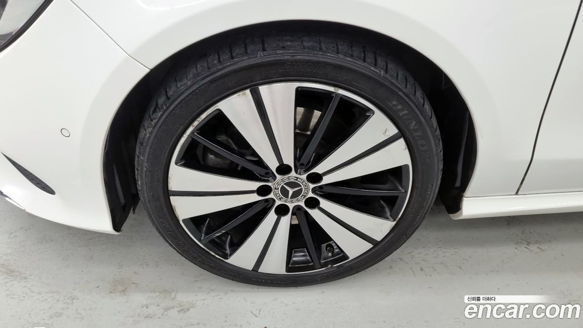 Mercedes-Benz CLA-Class 2019