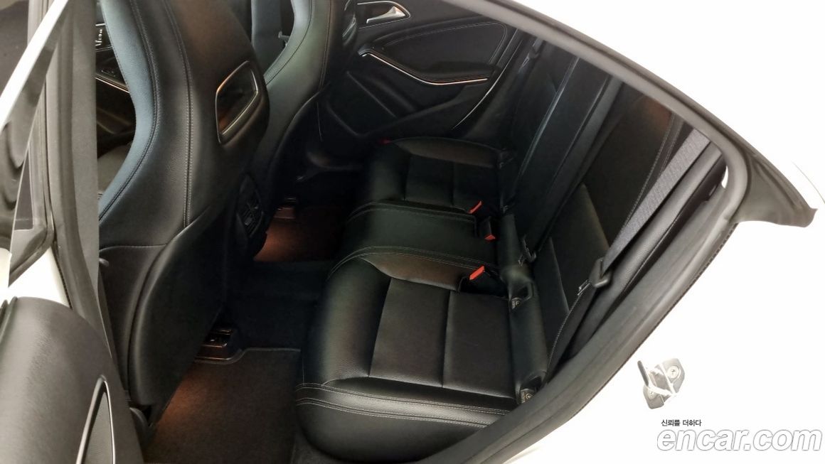 Mercedes-Benz CLA-Class 2019