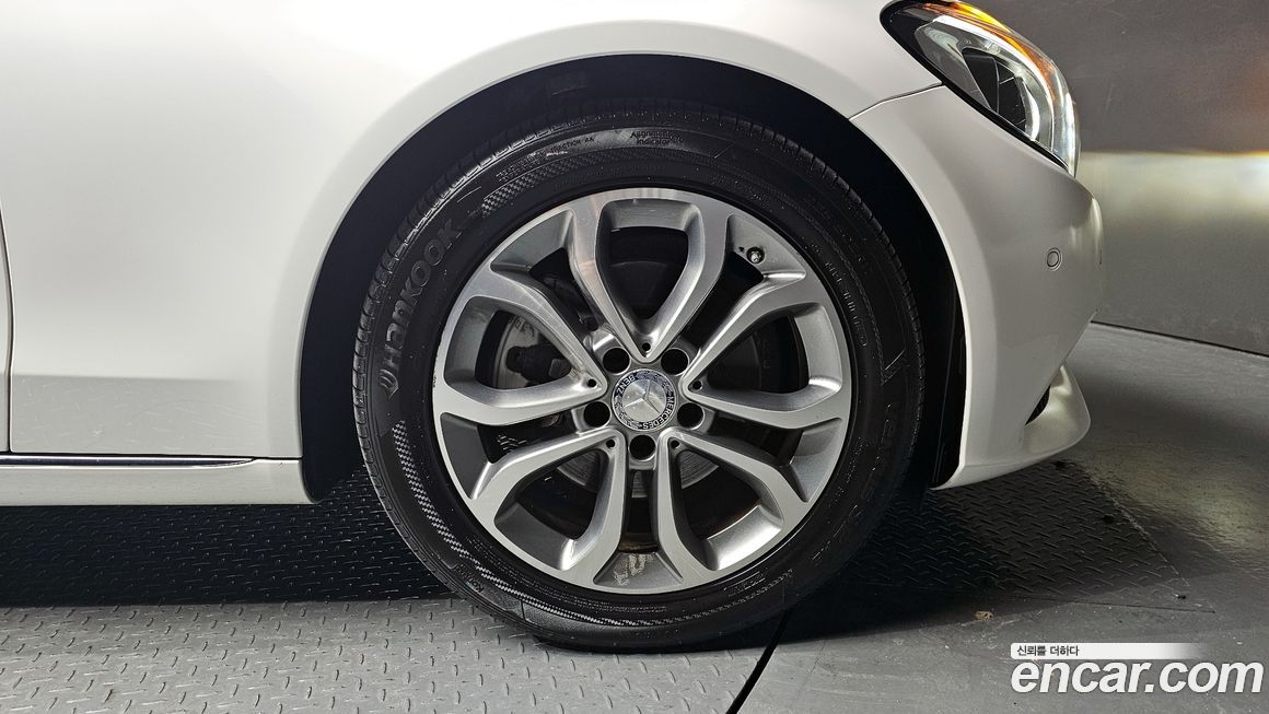 Mercedes-Benz C-Class 2016