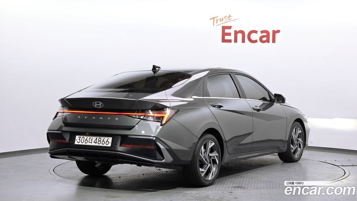 Hyundai AVANTE 2024