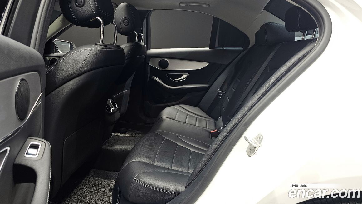Mercedes-Benz C-Class 2016