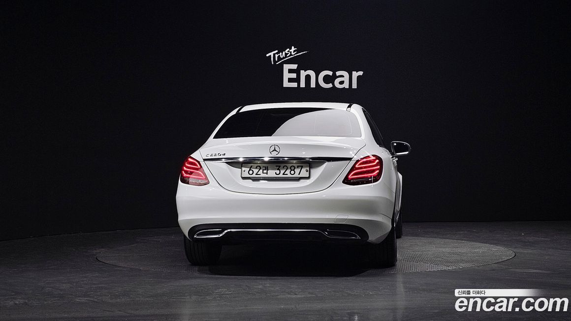 Mercedes-Benz C-Class 2016