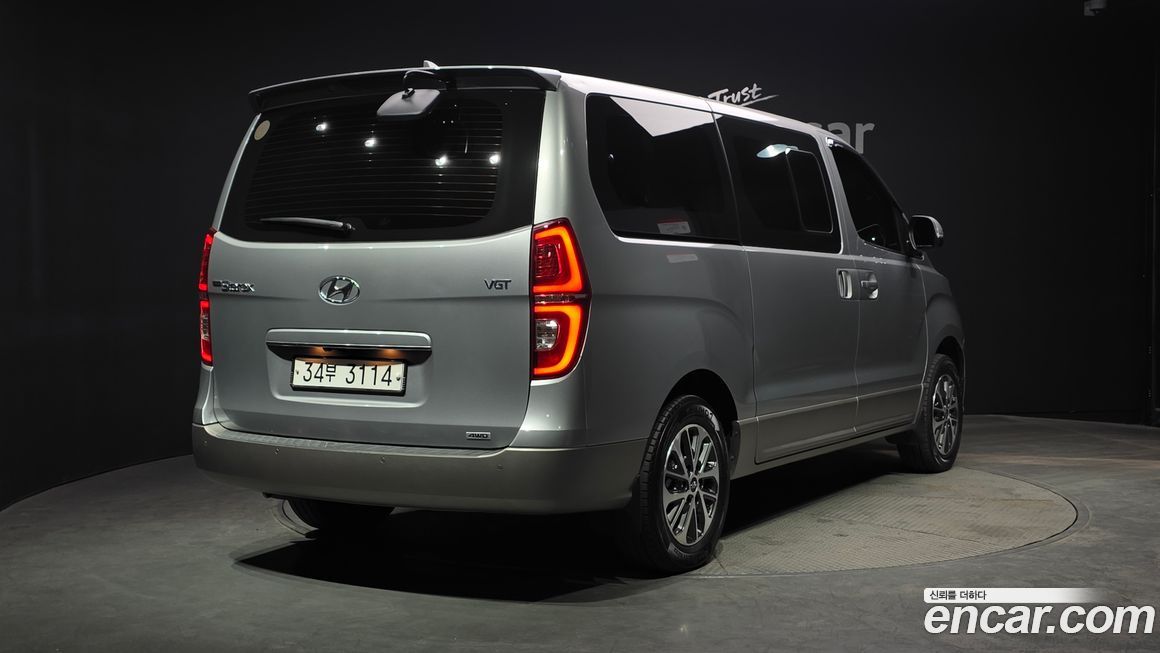Hyundai Starex 2019