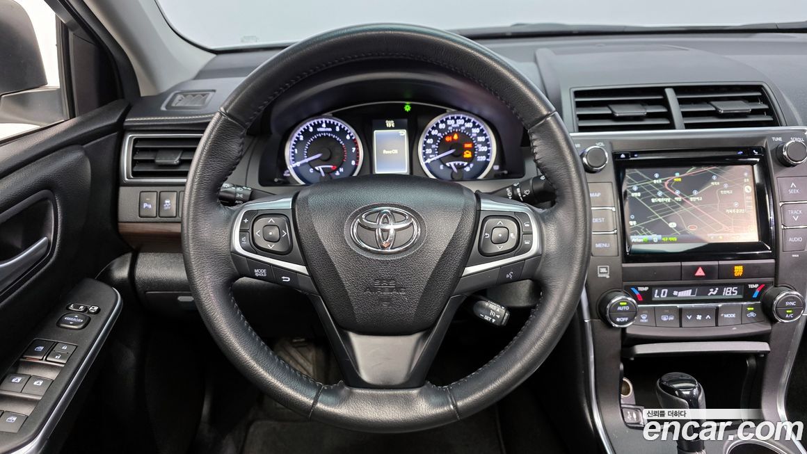 Toyota Camry 2016