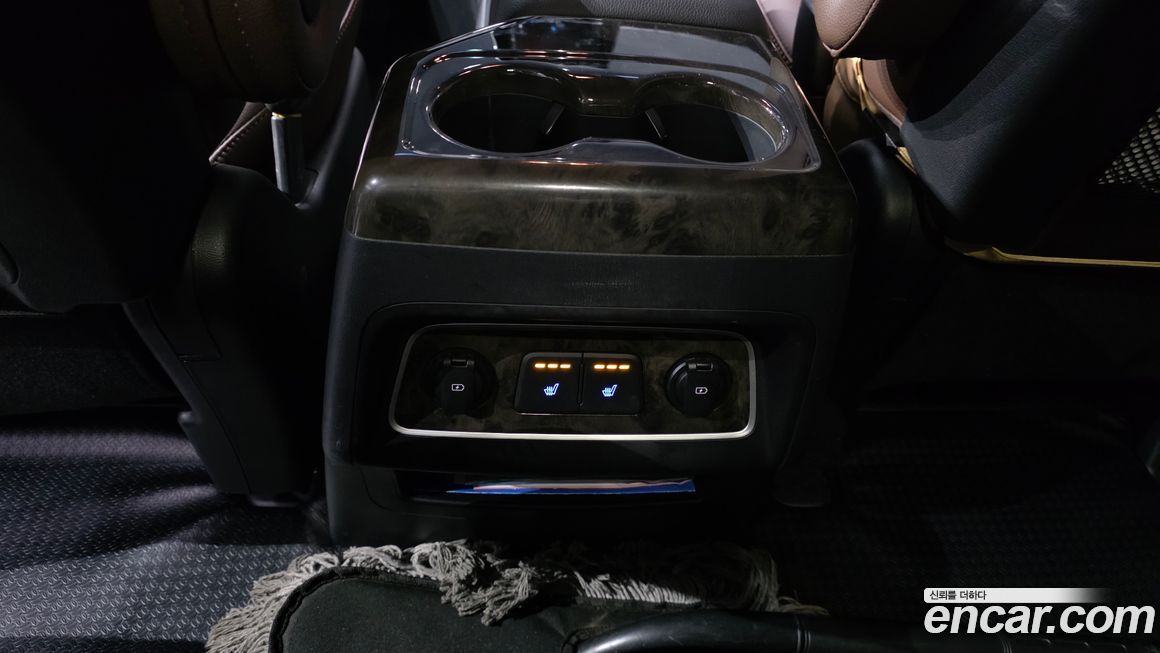 Hyundai Starex 2019