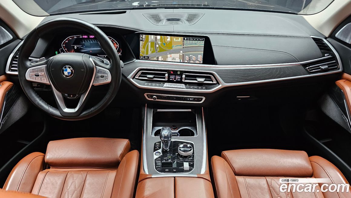 BMW X7 2022
