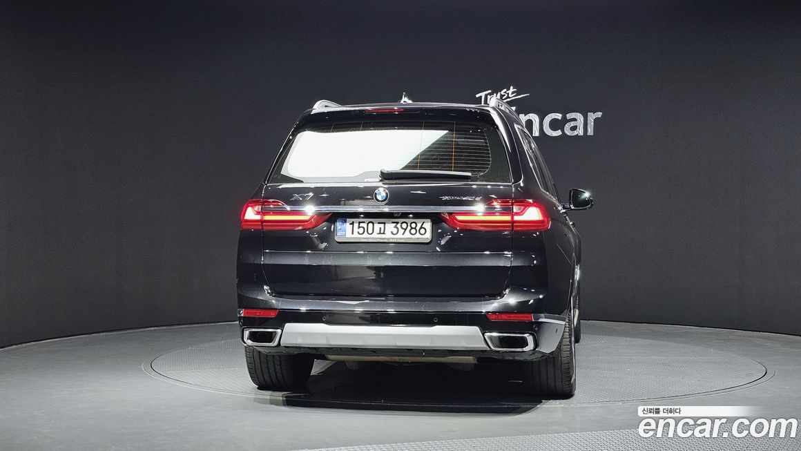 BMW X7 2022