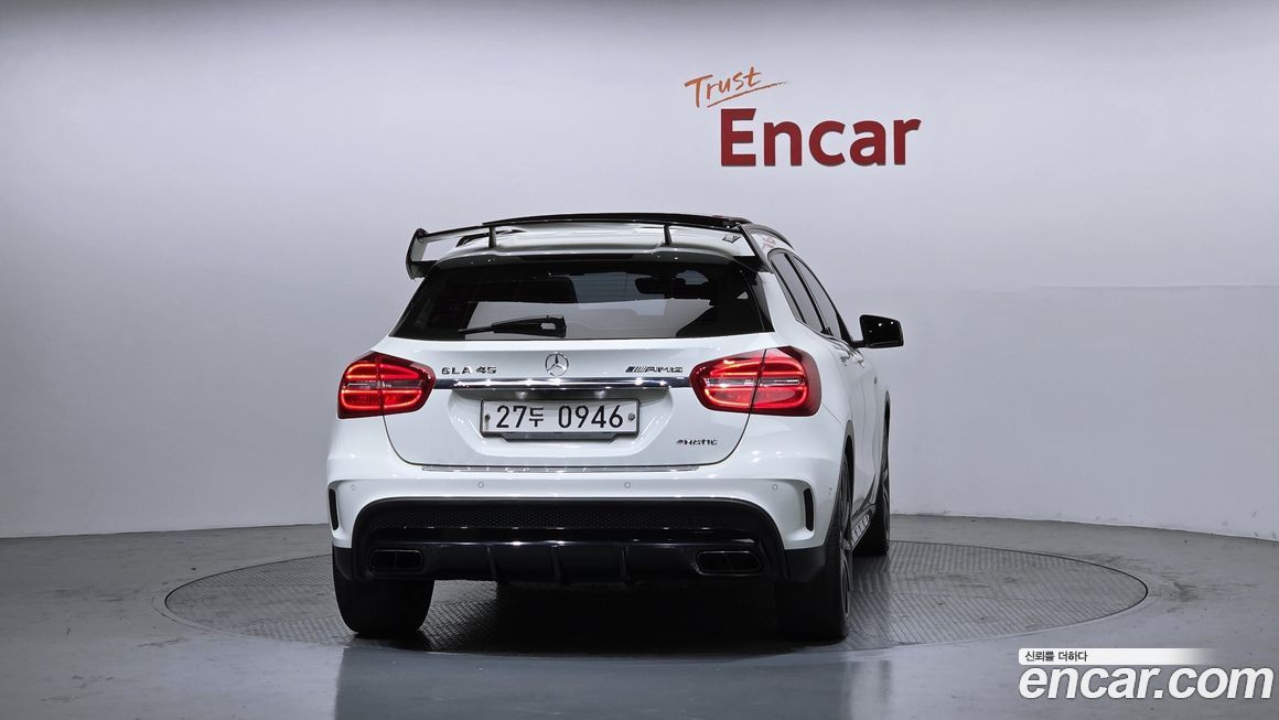 Mercedes-Benz GLA-Class 2015