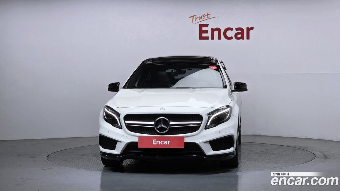 Mercedes-Benz GLA-Class 2015