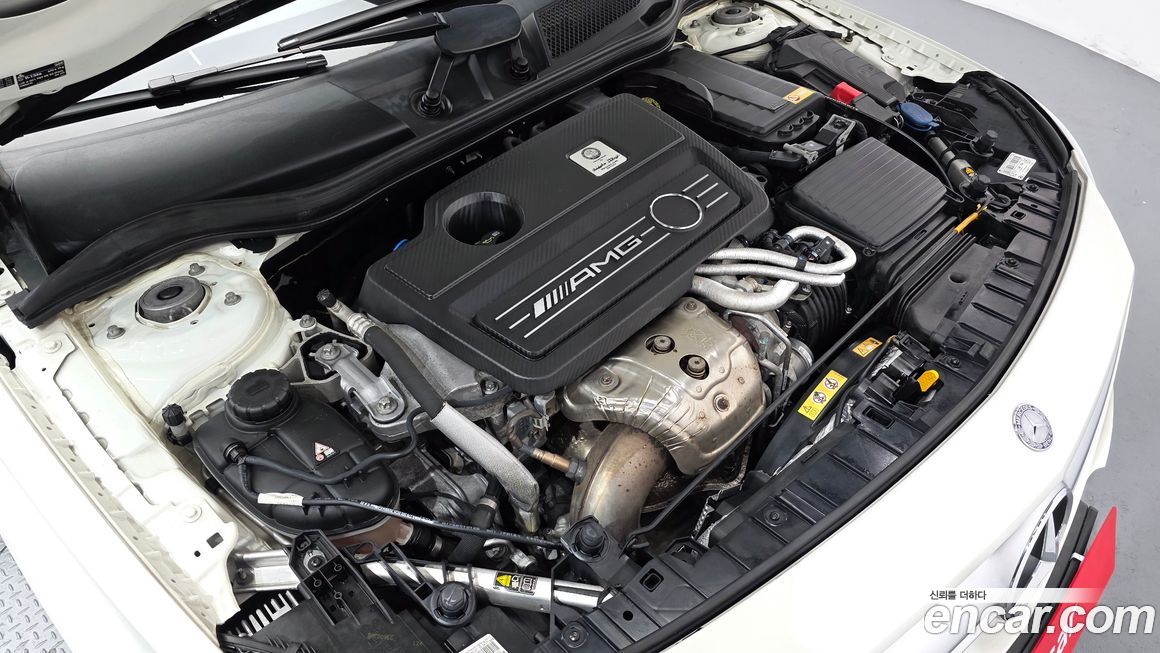 Mercedes-Benz GLA-Class 2015