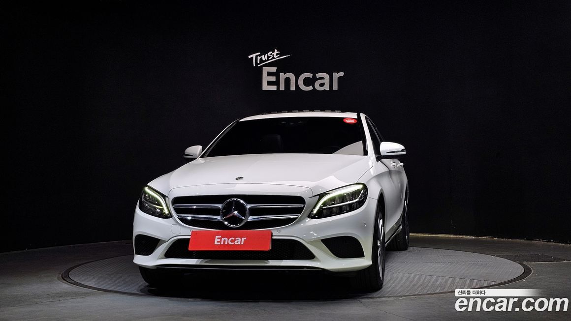 Mercedes-Benz C-Class 2020