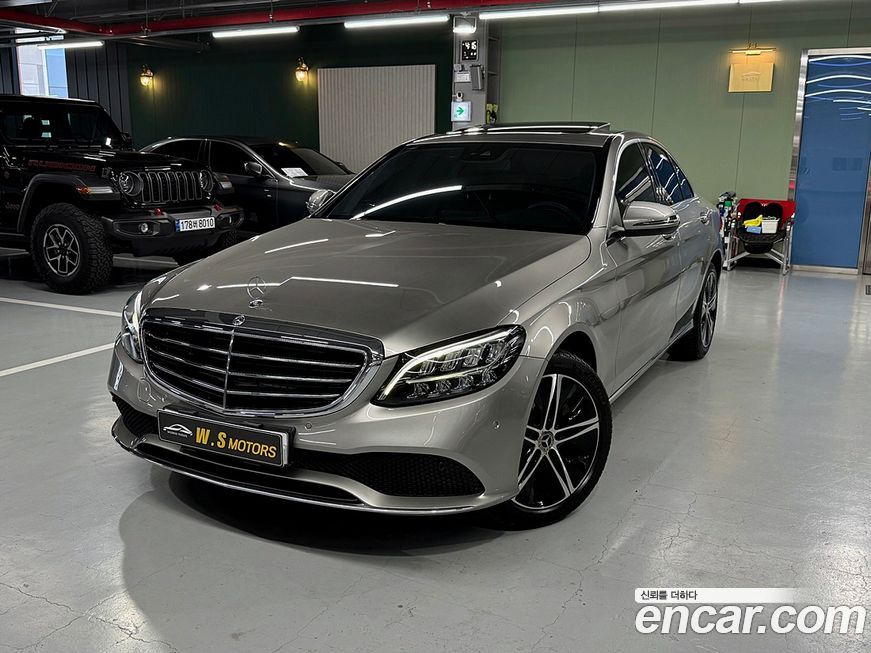 Mercedes-Benz C-Class 2019