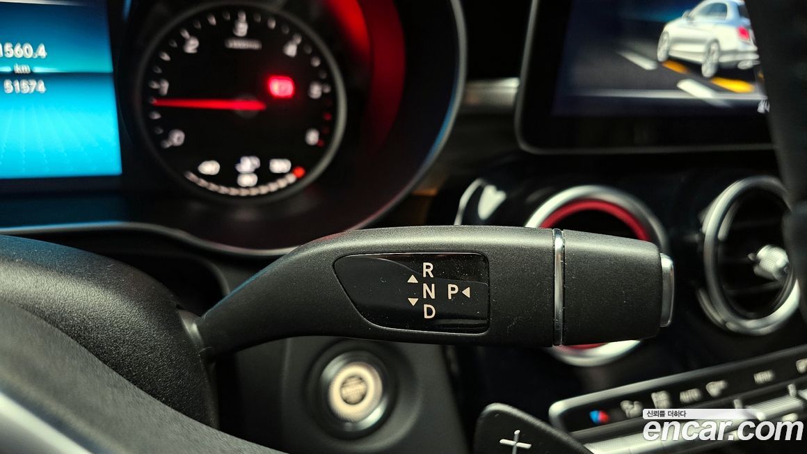 Mercedes-Benz C-Class 2020