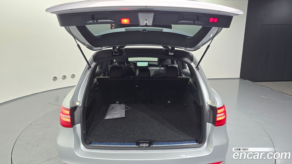 Mercedes-Benz GLC-Class 2017