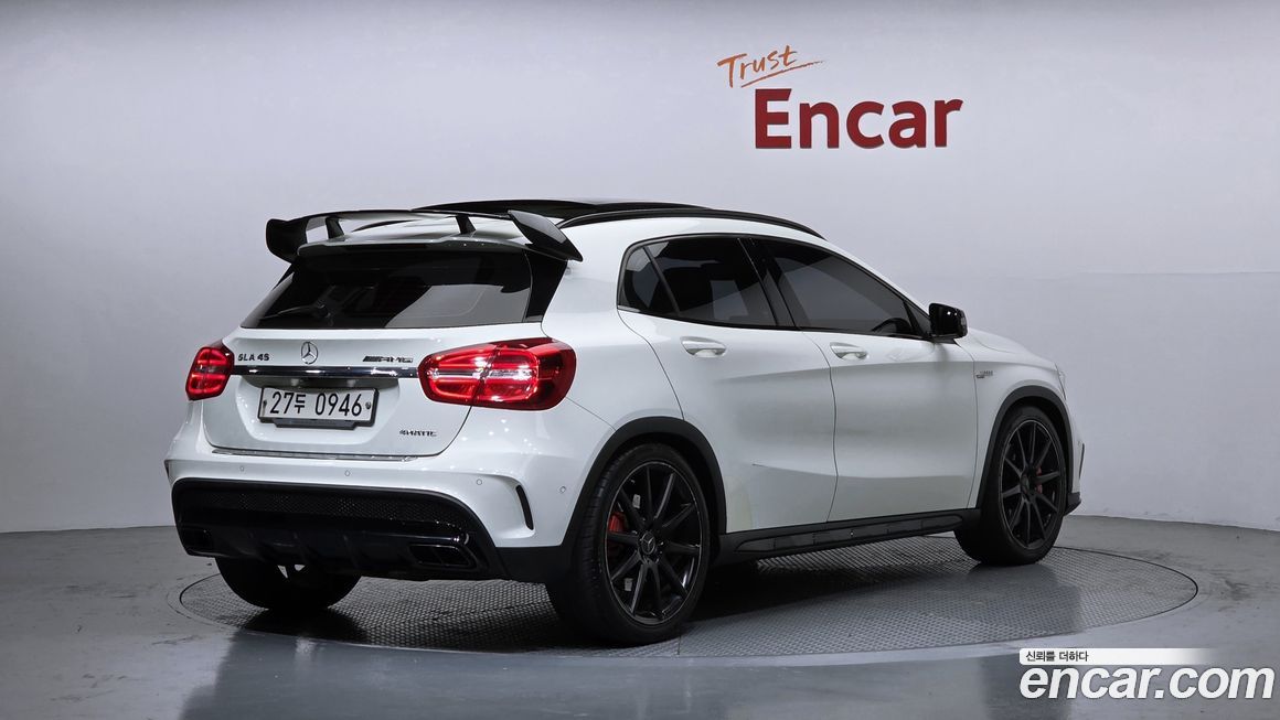 Mercedes-Benz GLA-Class 2015