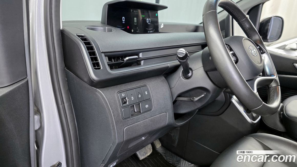 Hyundai Staria 2022