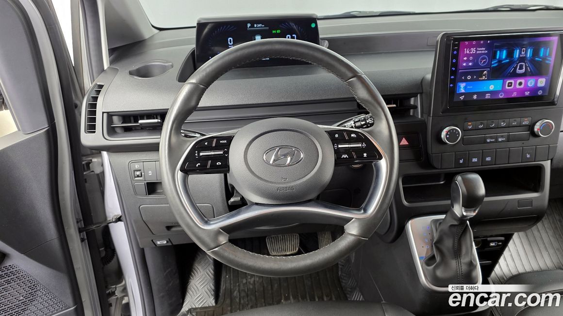 Hyundai Staria 2022