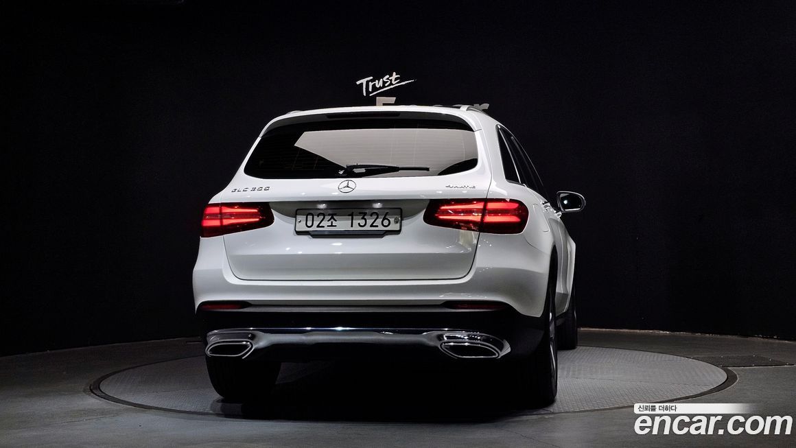 Mercedes-Benz GLC-Class 2018