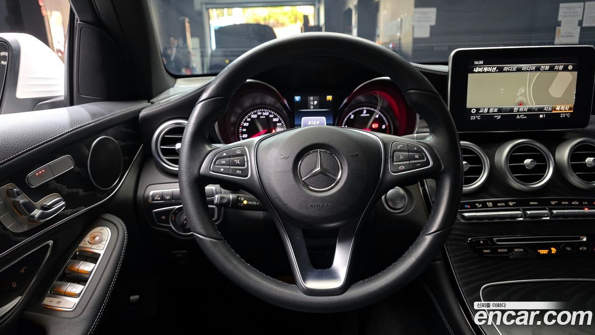 Mercedes-Benz GLC-Class 2018