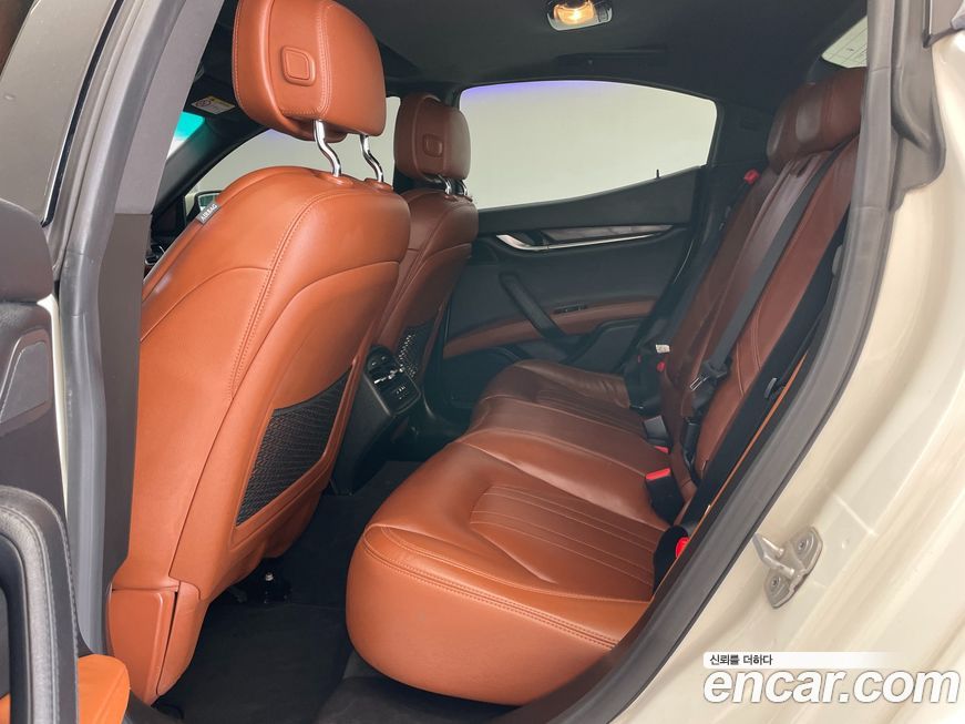 Maserati Ghibli 2016