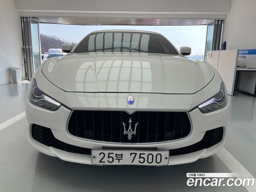Maserati Ghibli 2016