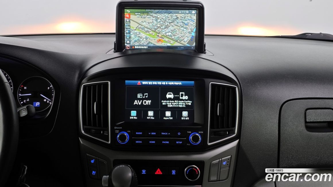 Hyundai Starex 2021